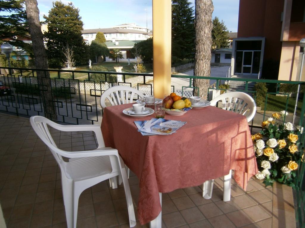Luca Vila Bibione Exterior foto